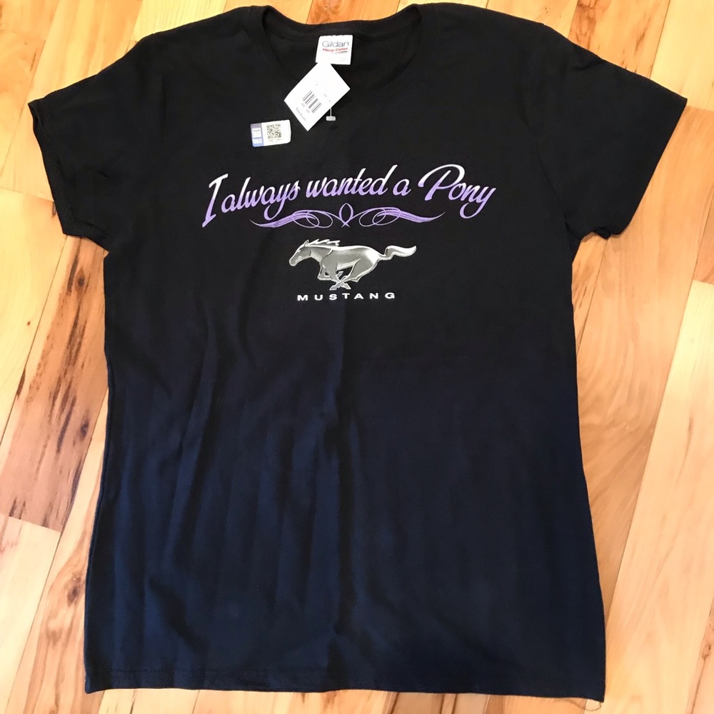 Ford Mustang shirt size medium NWT Cracker Barrel